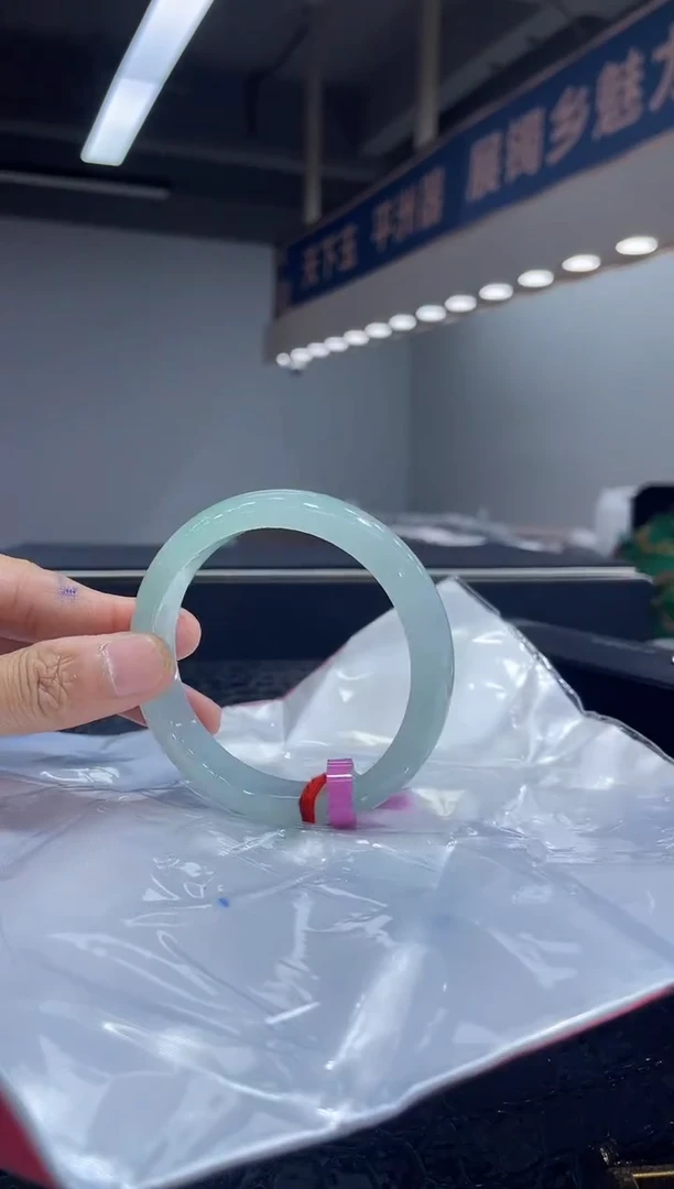 未镶嵌手镯翡翠1 5657