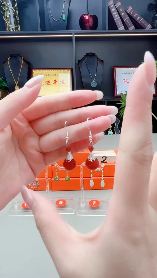 未镶嵌耳钉玛瑙/玉髓713