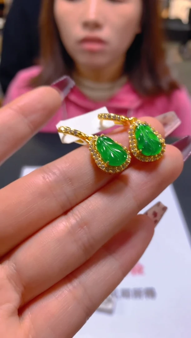 未镶嵌翡翠耳饰多样性发一