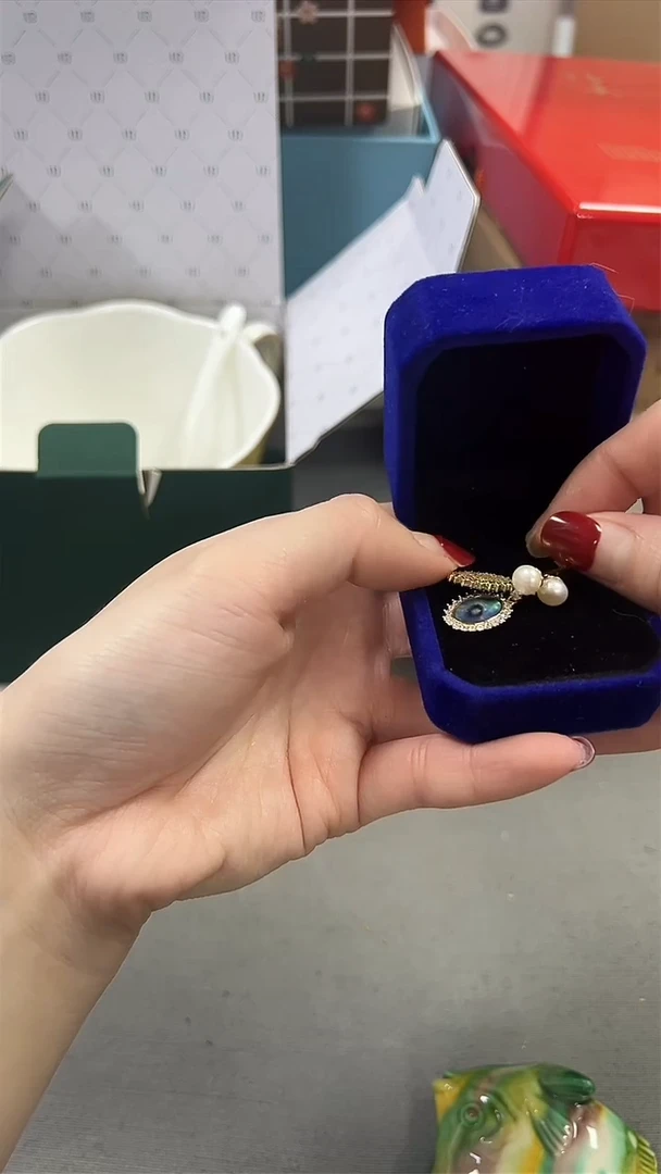 瓷片新号开播 全场放漏