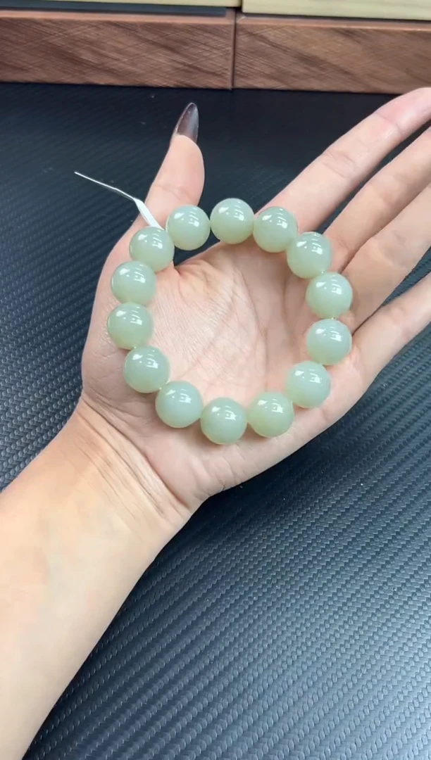 未镶嵌手串和田玉且末近矿微色差卡16