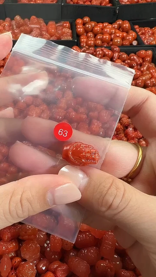 颈饰未镶嵌南红玛瑙1