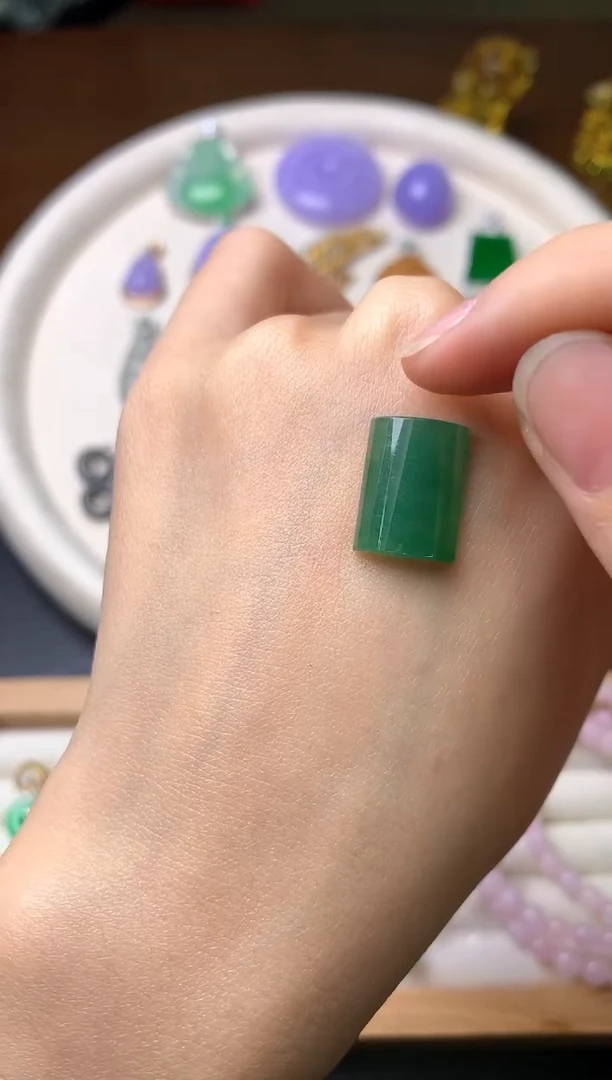 【闪购商品】定制翡翠未镶嵌裸石（镶嵌定制）