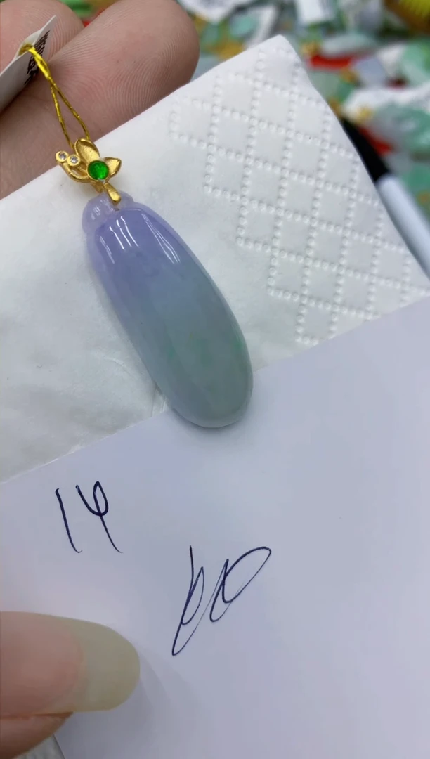 翡翠未镶嵌颈饰1111111111