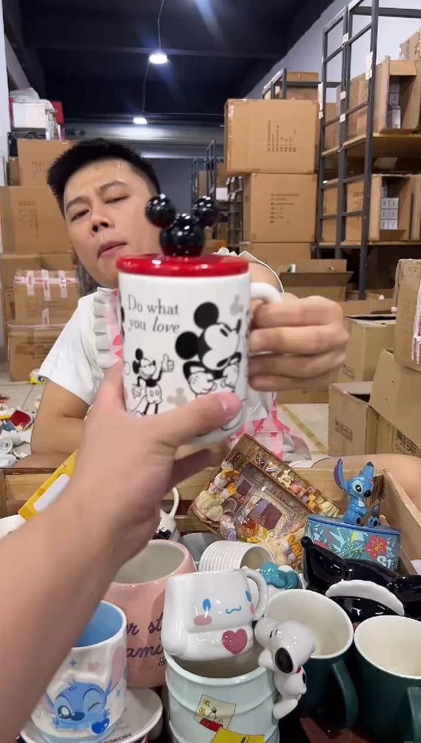 瓷片原盒米奇手稿带盖杯