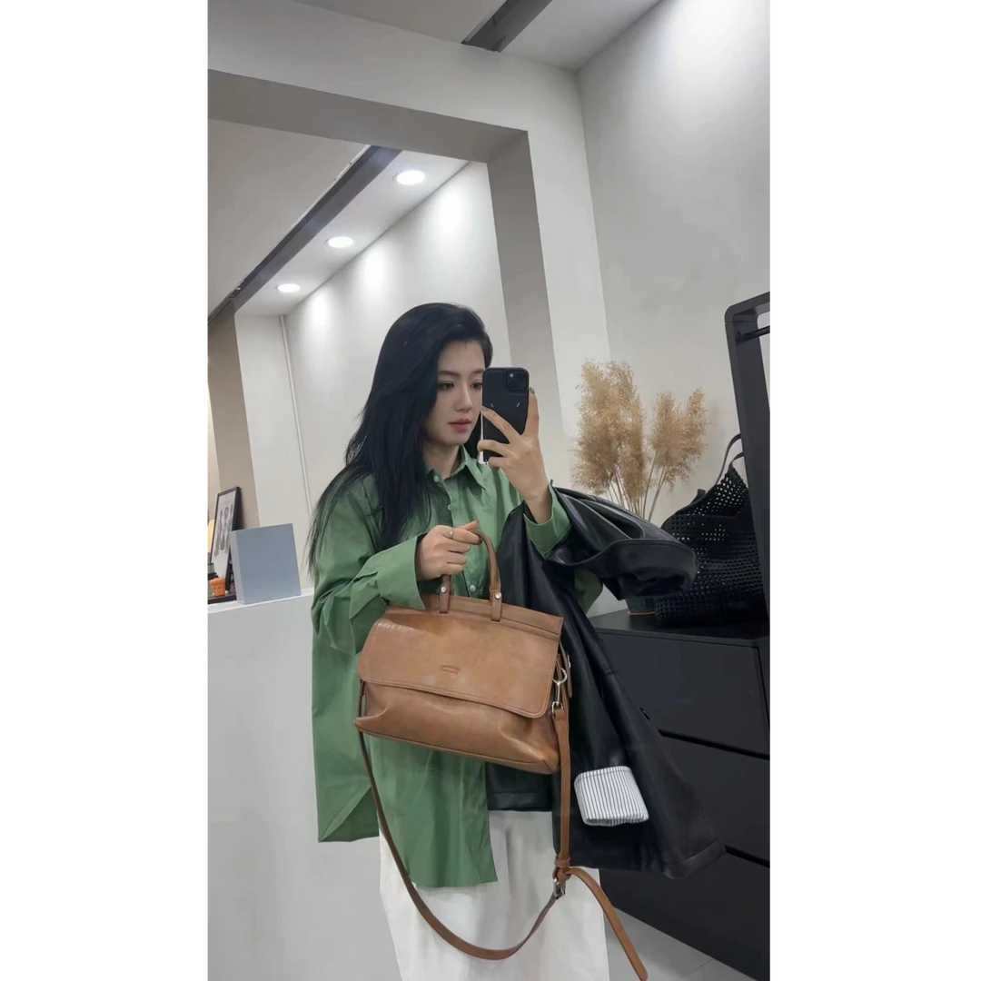 超好看春日浪漫绿色长袖衬衫女春季新款宽松简约清新显白长袖衬衣