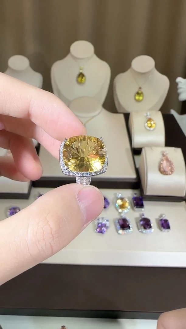 【闪购商品】黄晶戒指银S925镶嵌精致款15*13mm