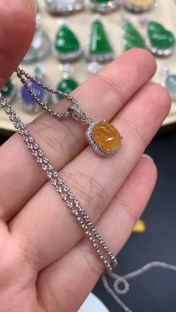 【闪购商品】翡翠吊坠(不含链)18K金镶嵌A42|2800