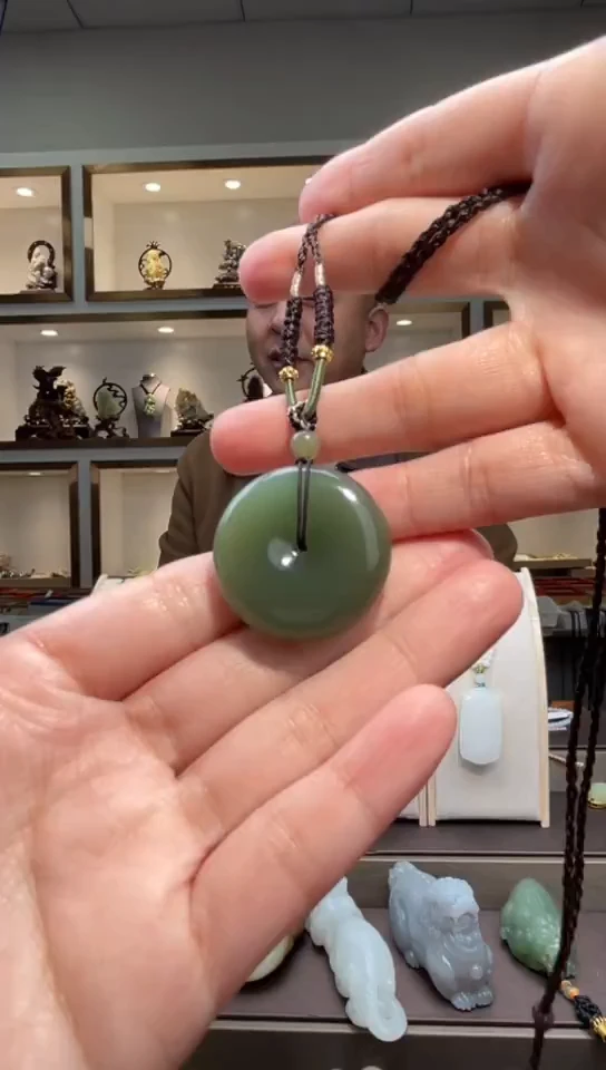 颈饰未镶嵌和田玉苏