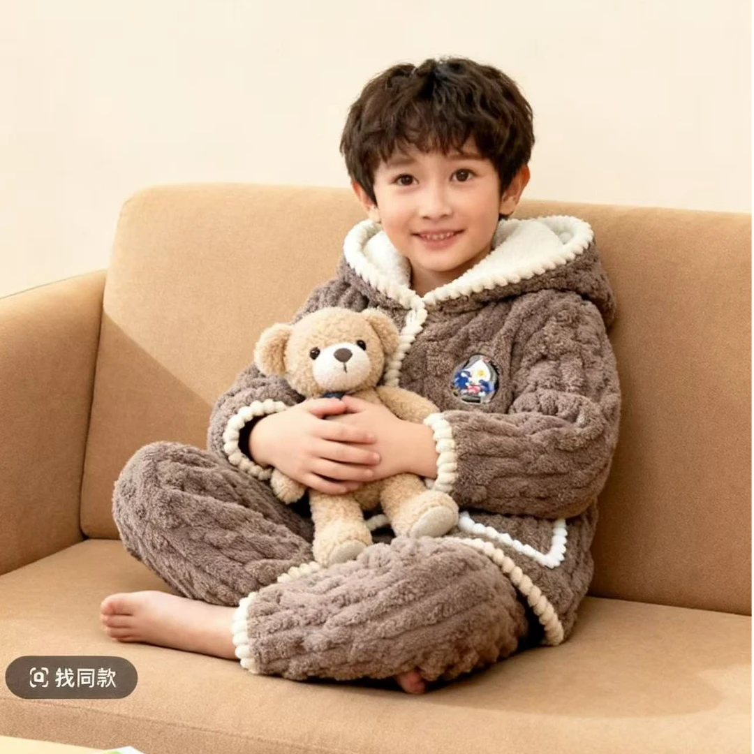 花嫂冬季加厚连帽男童保暖亮灯奥特曼家居服睡衣套装1930