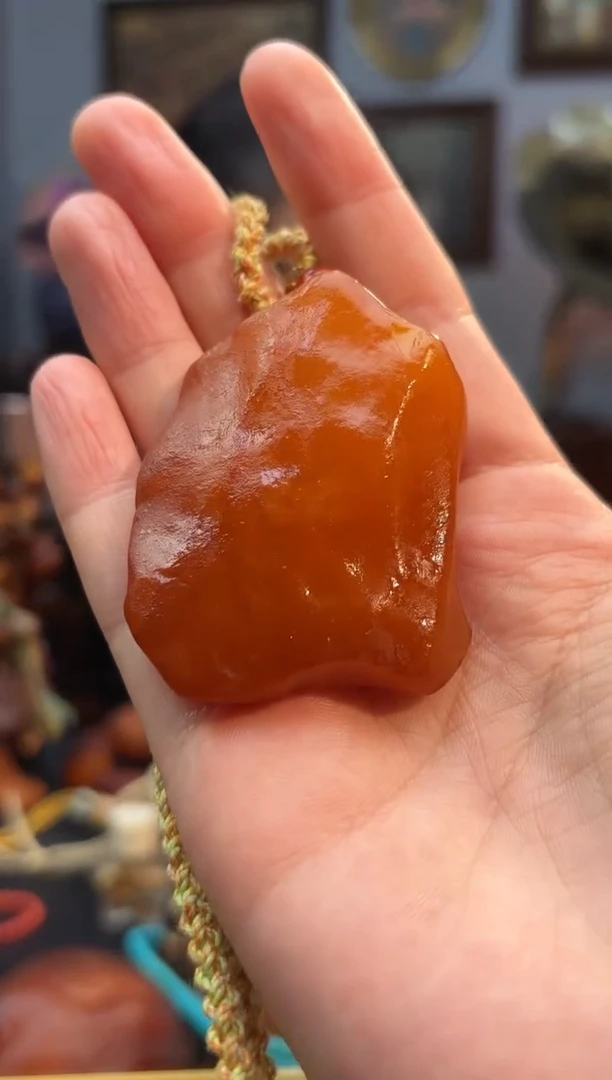 琥珀颈饰未镶嵌吊坠