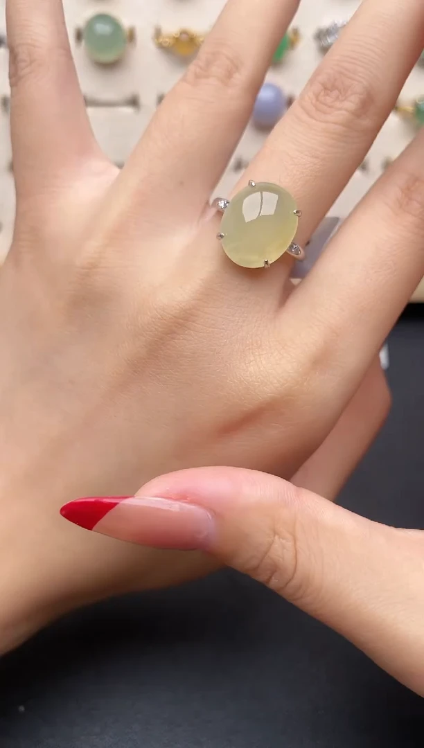 【闪购商品】翡翠戒指银S925镶嵌一物一证一礼盒