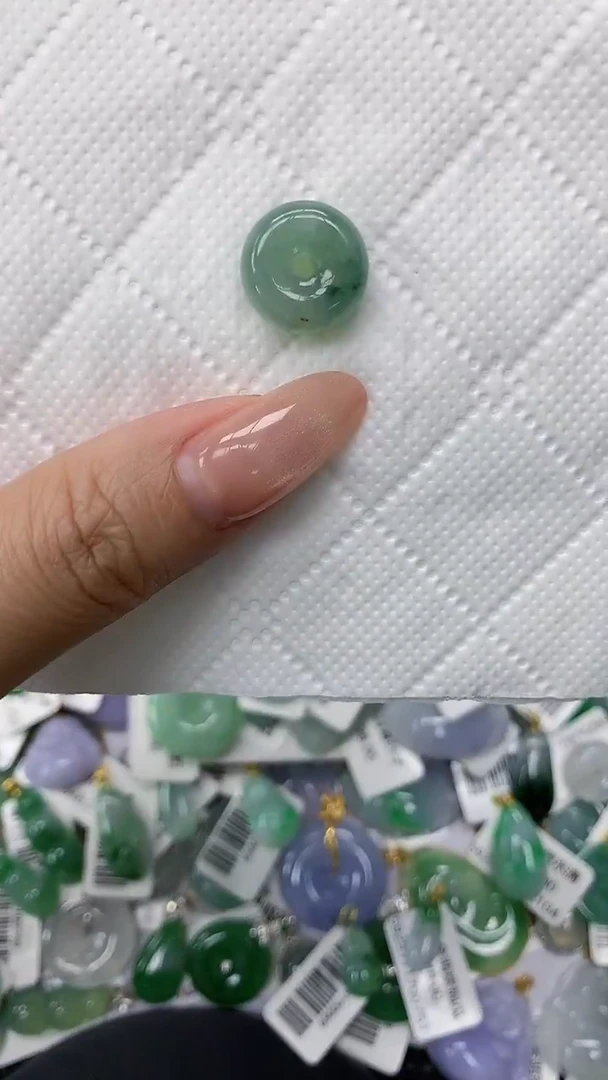 颈饰未镶嵌翡翠1111111111