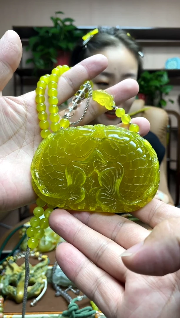 未镶嵌岫玉吊坠·