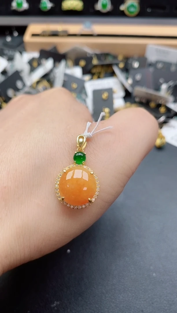 吊坠(赠链)银S925镶嵌翡翠1