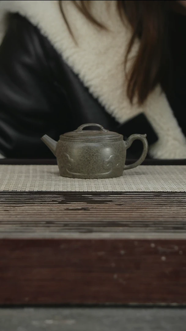 茶壶紫砂57号130CC