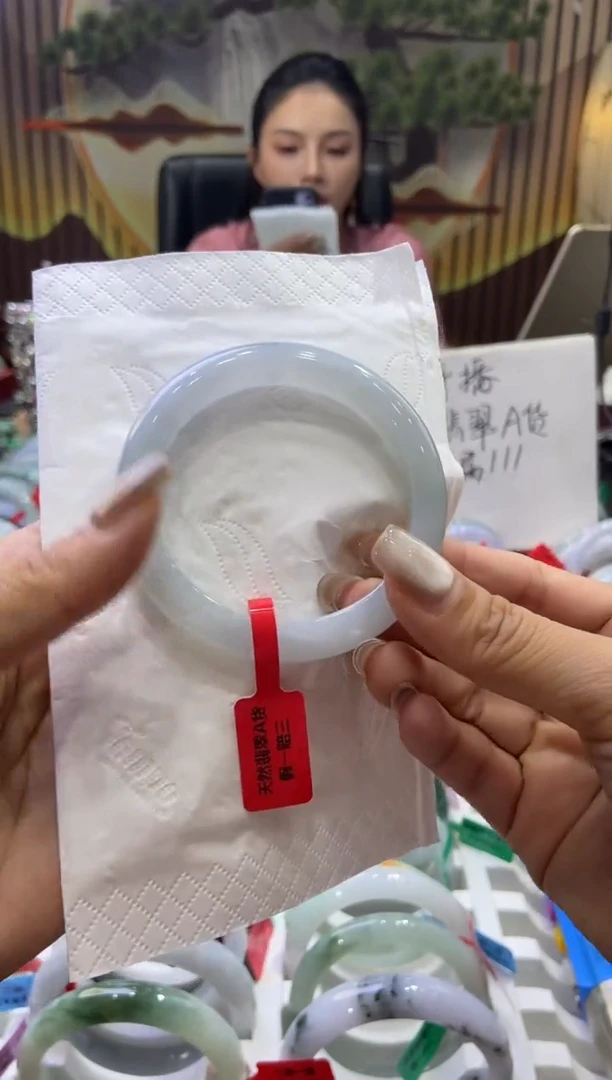 未镶嵌手镯翡翠00009000