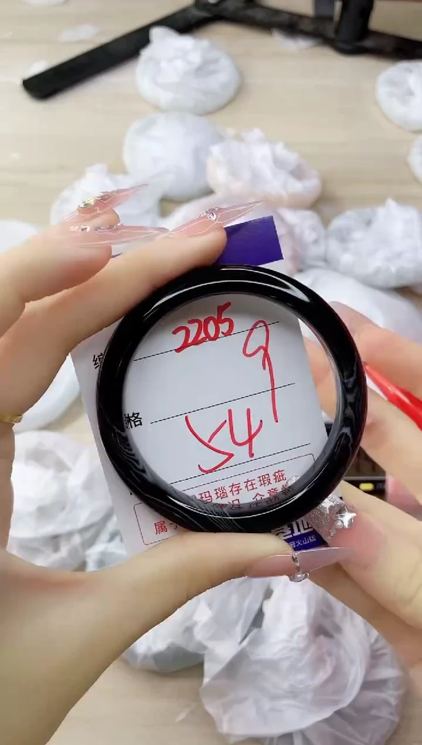 玛瑙/玉髓手镯未镶嵌2205