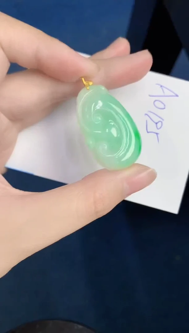 【闪购商品】翡翠颈饰18K金镶嵌0000000000