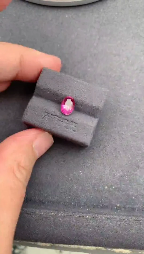 裸石彩色蓝宝石1.5ct 粉蓝宝定制 BA