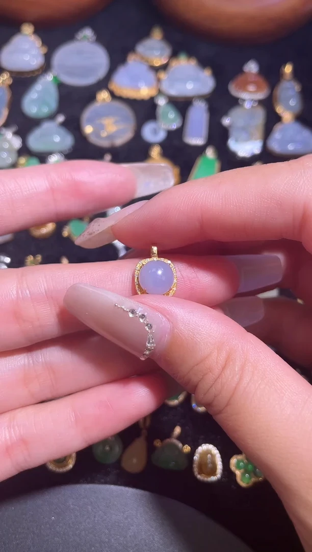 吊坠(不含链)18K金镶嵌翡翠欣*.天然a货翡翠