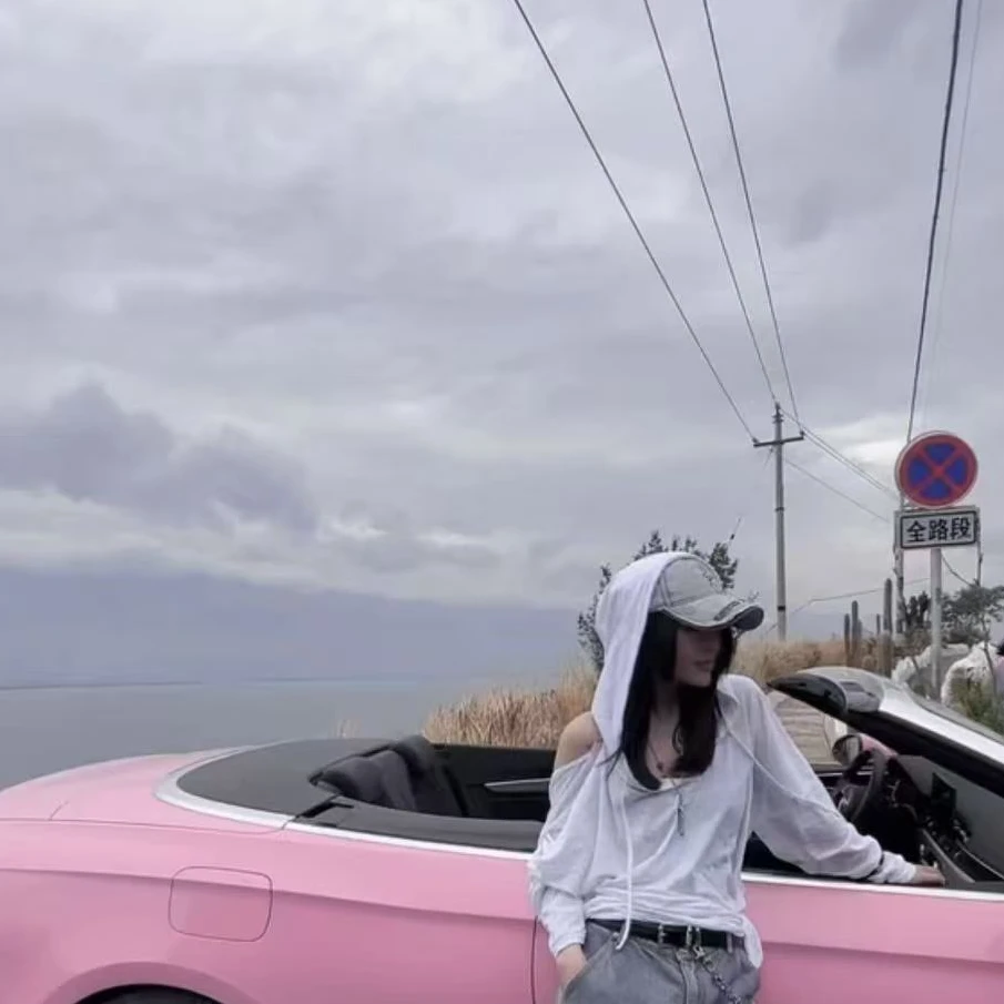 RUYIFASH露背连帽宽松白T恤