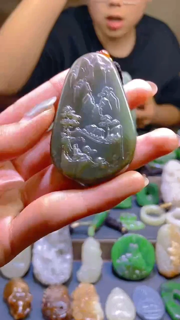 颈饰未镶嵌和田玉1