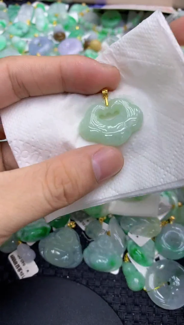 颈饰未镶嵌翡翠天然缅甸A货翡翠