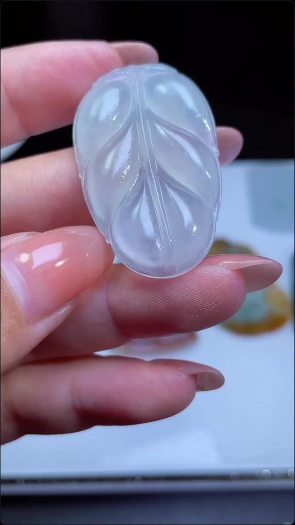 定制翡翠未镶嵌叶子