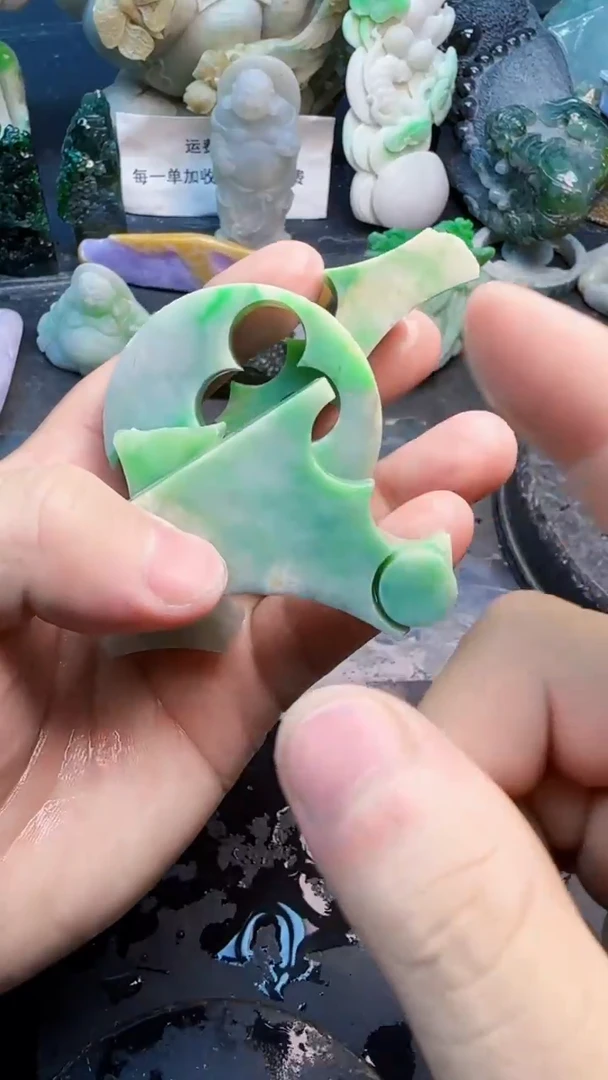 翡翠挂件未镶嵌天然翡翠029