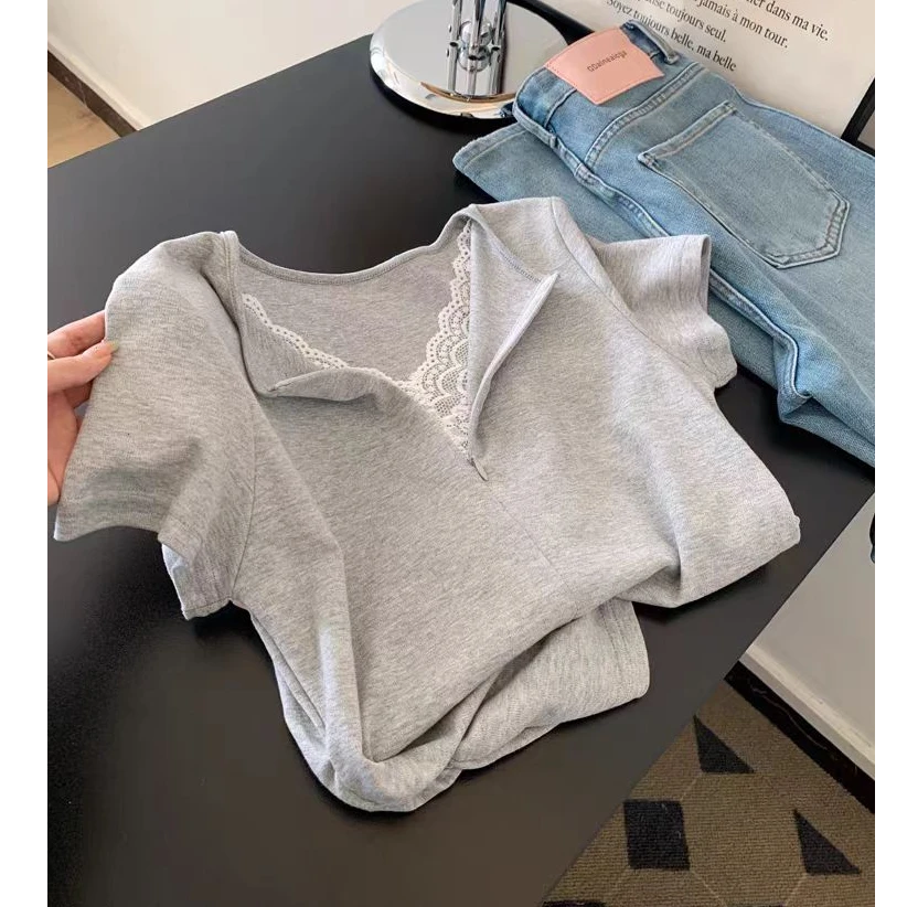 小个子正肩2025夏季上衣假两件半拉链花灰色短袖t恤女蕾丝拼接潮