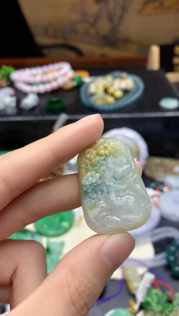 颈饰未镶嵌翡翠天然A货翡翠