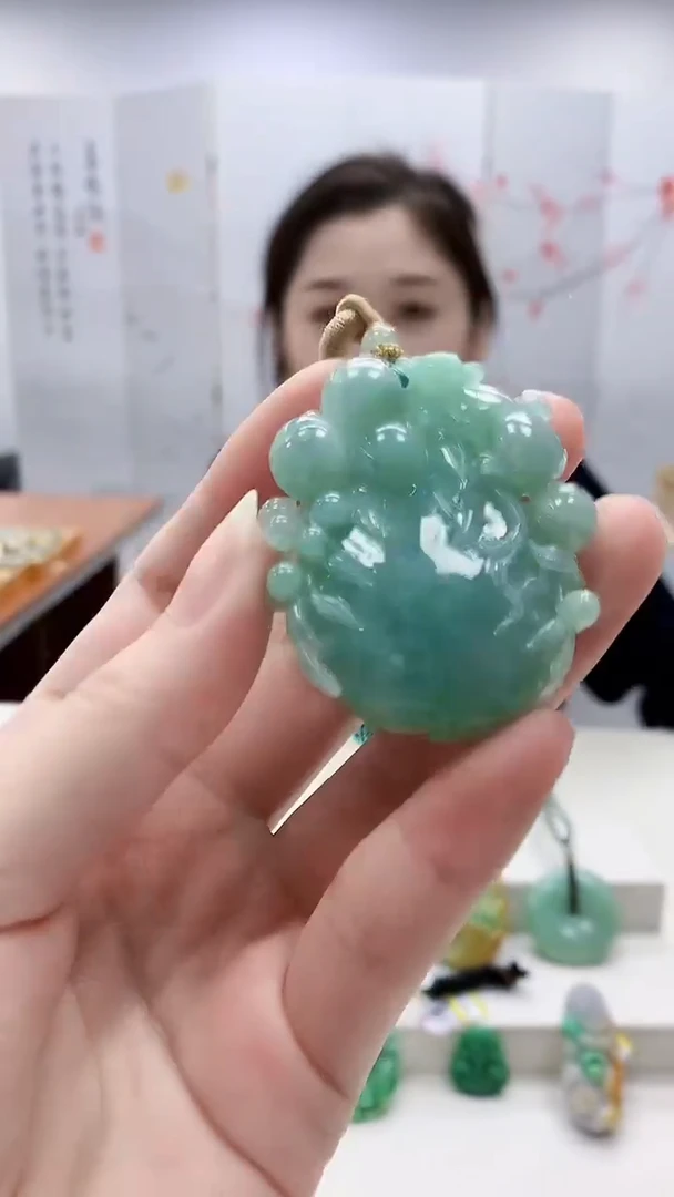 未镶嵌定制翡翠3099ry-毛货挂件38