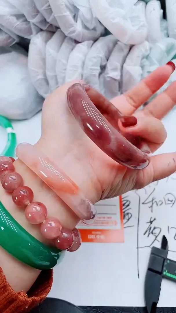 【闪购商品】石英质玉手镯未镶嵌P172-60-61