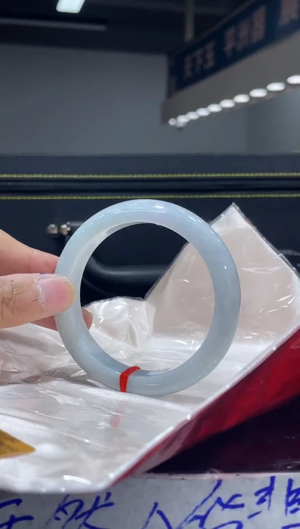 未镶嵌手镯翡翠10