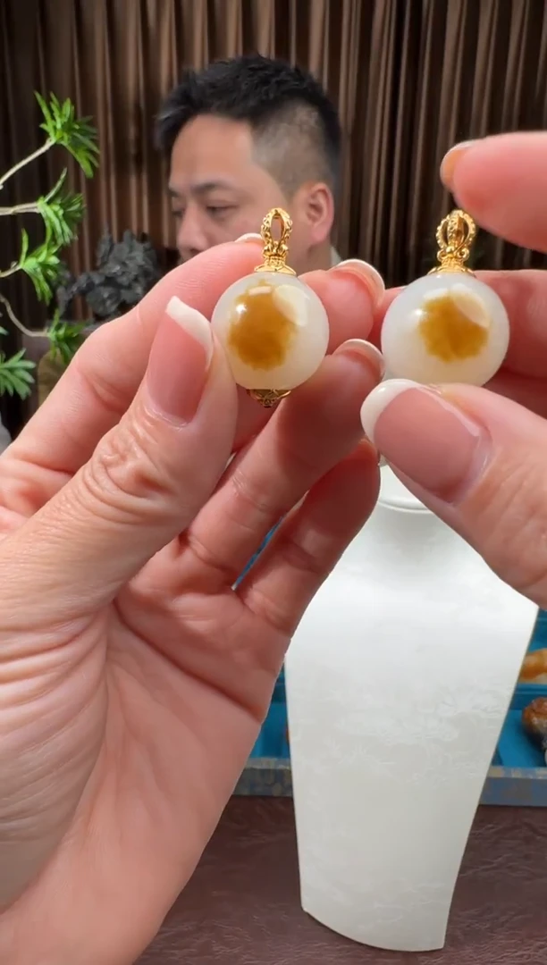 颈饰18K金镶嵌和田玉90刘洋11.13多样性拍一发一