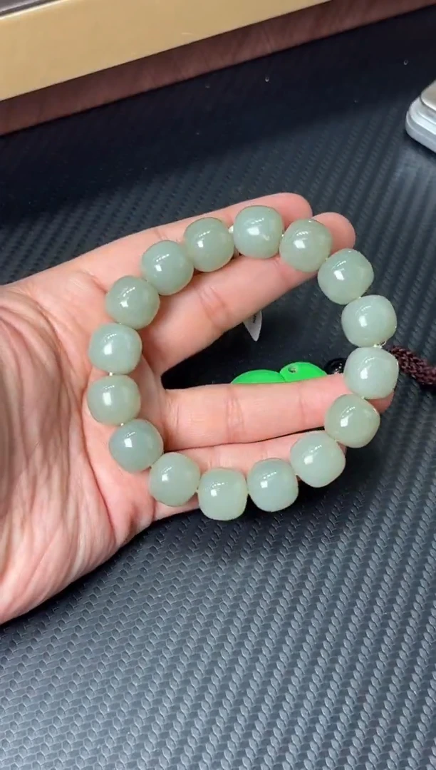 未镶嵌手串和田玉且末近矿微色差卡13*14ms