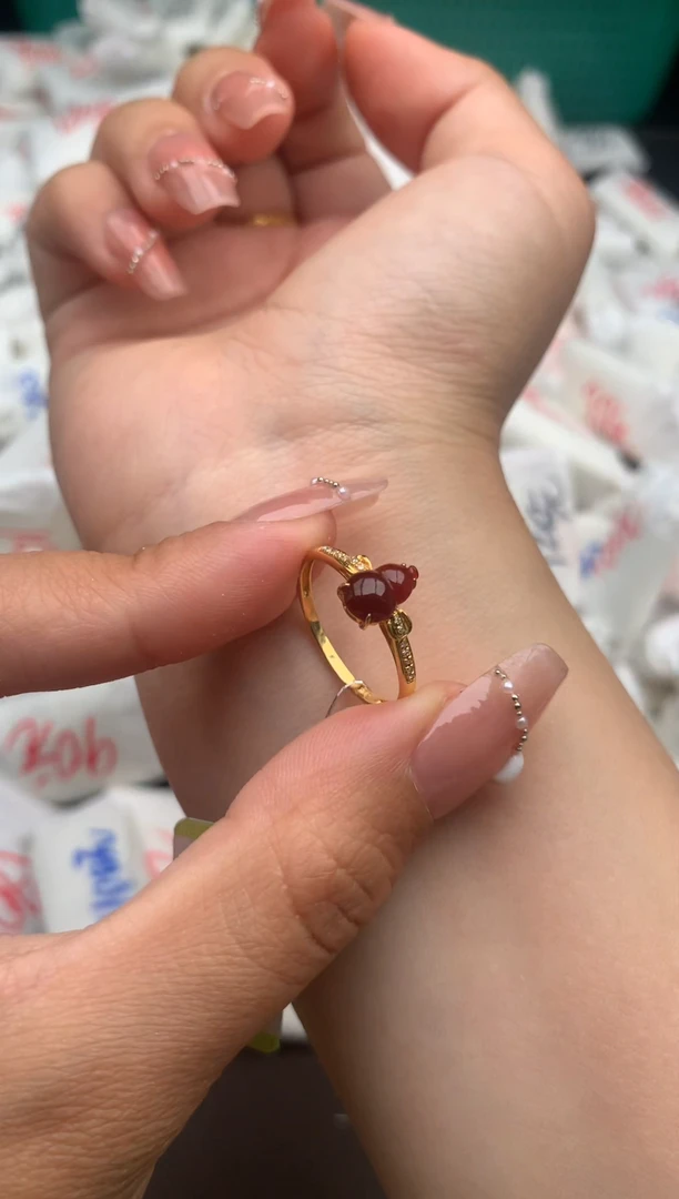 【闪购商品】翡翠戒指18K金镶嵌一