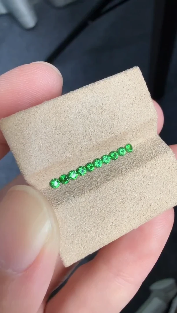 未镶嵌裸石石榴石（沙弗莱）ct-A407-10p