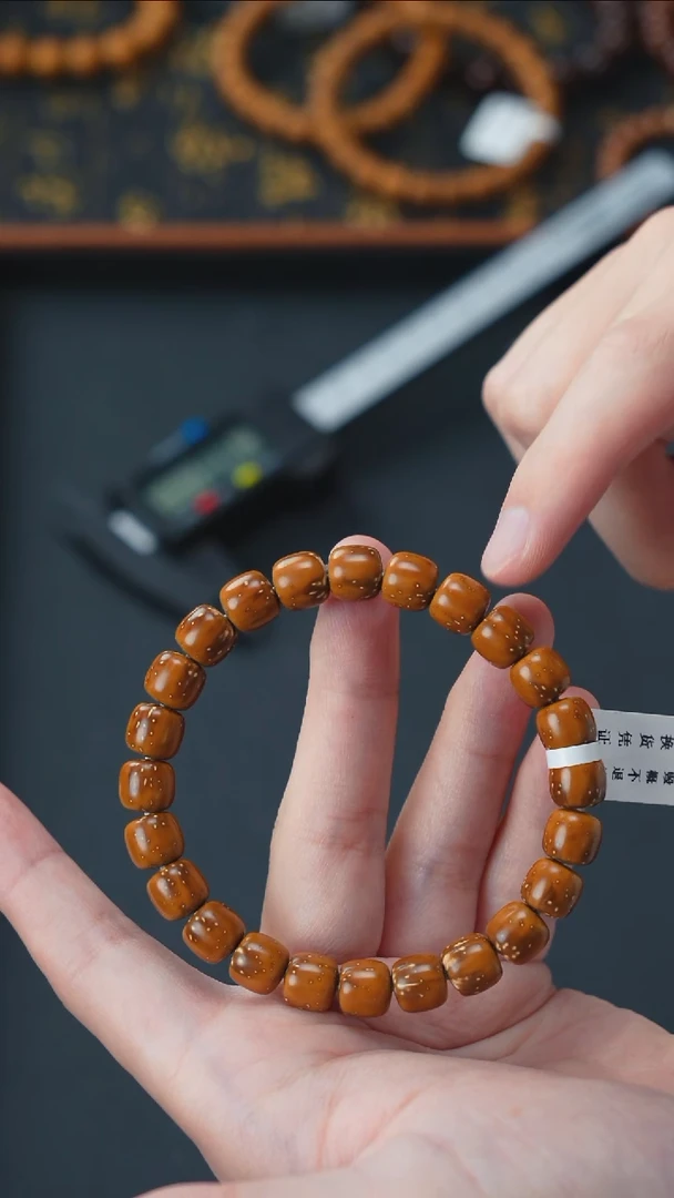 手串紫金鼠实心老型9.3       10749