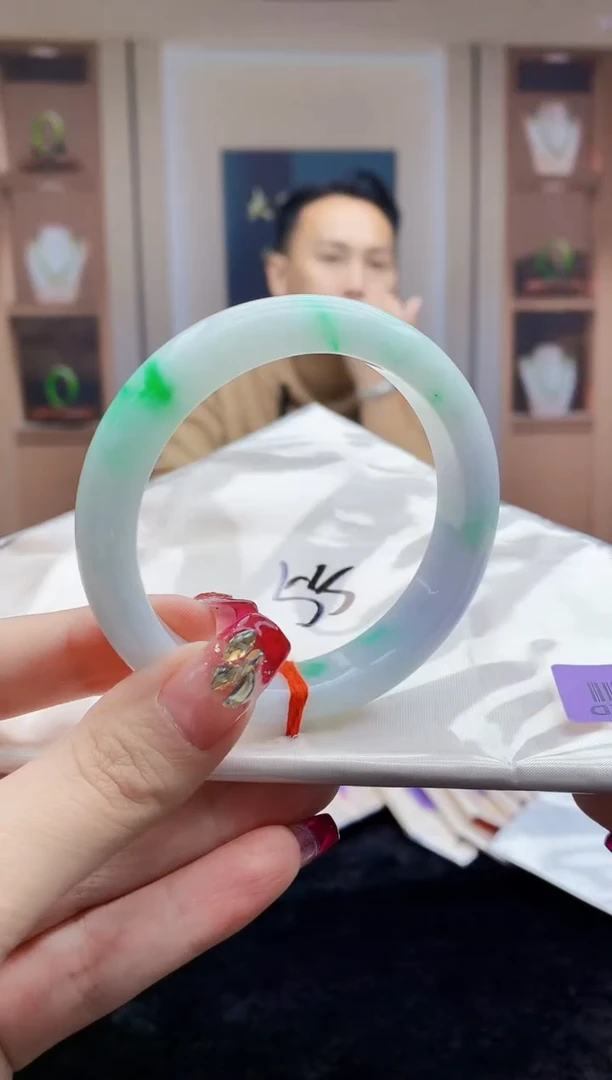 【闪购商品】翡翠手镯未镶嵌     H85-160