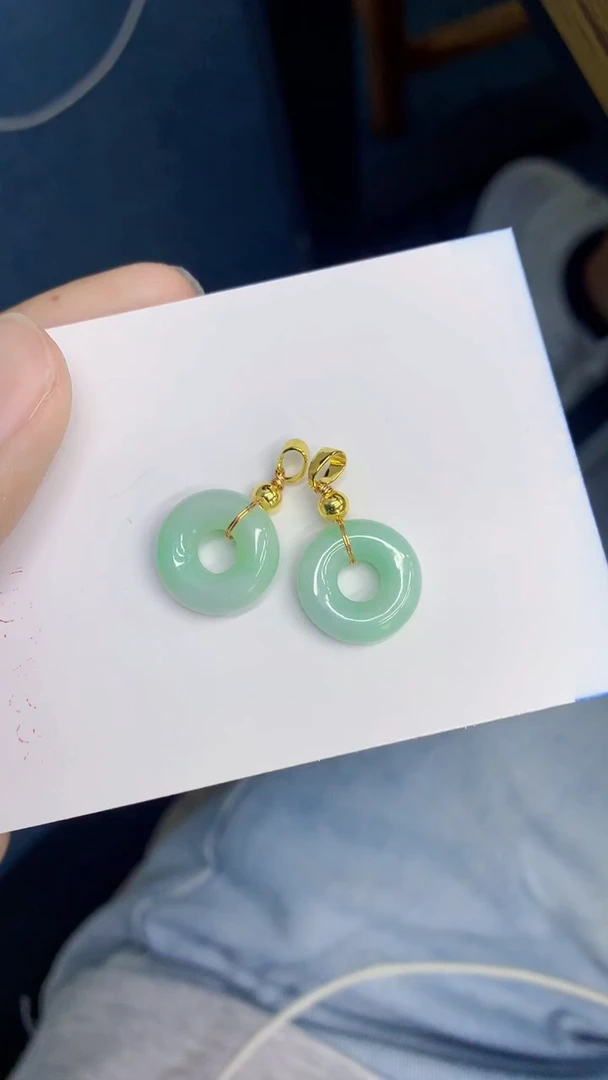 翡翠未镶嵌吊坠(不含链)多样性发其一