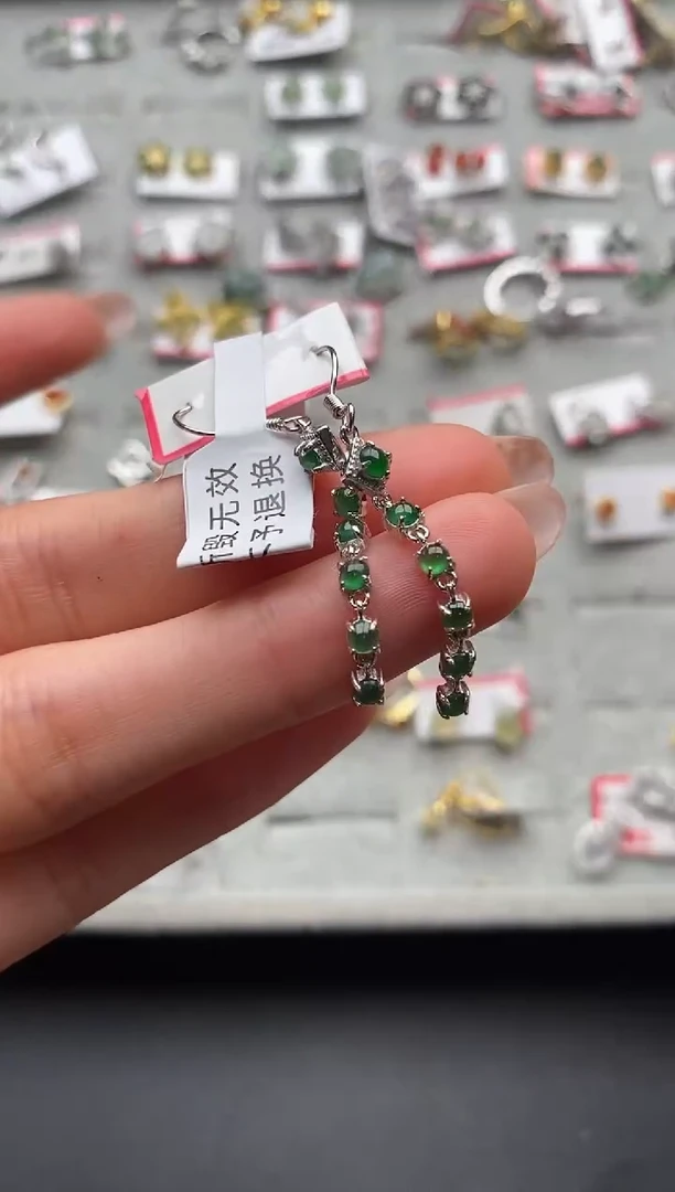 翡翠戒指银S925镶嵌888888+3