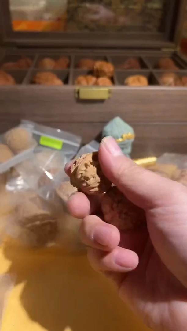 【闪购商品】文玩核桃把件金牛文玩核桃