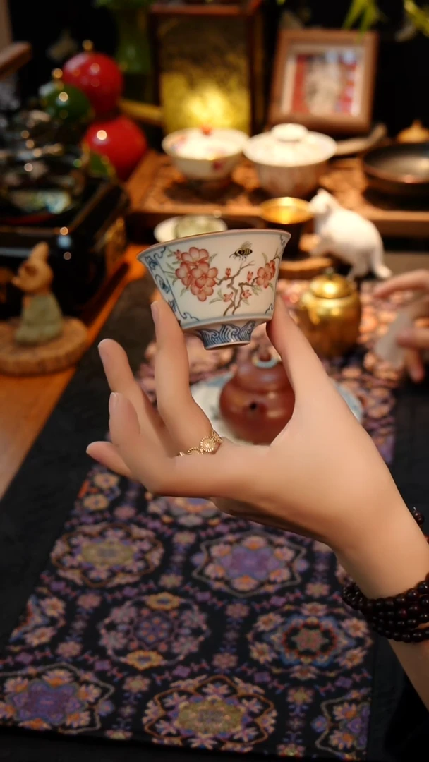 茶器青花斗彩主人杯一个