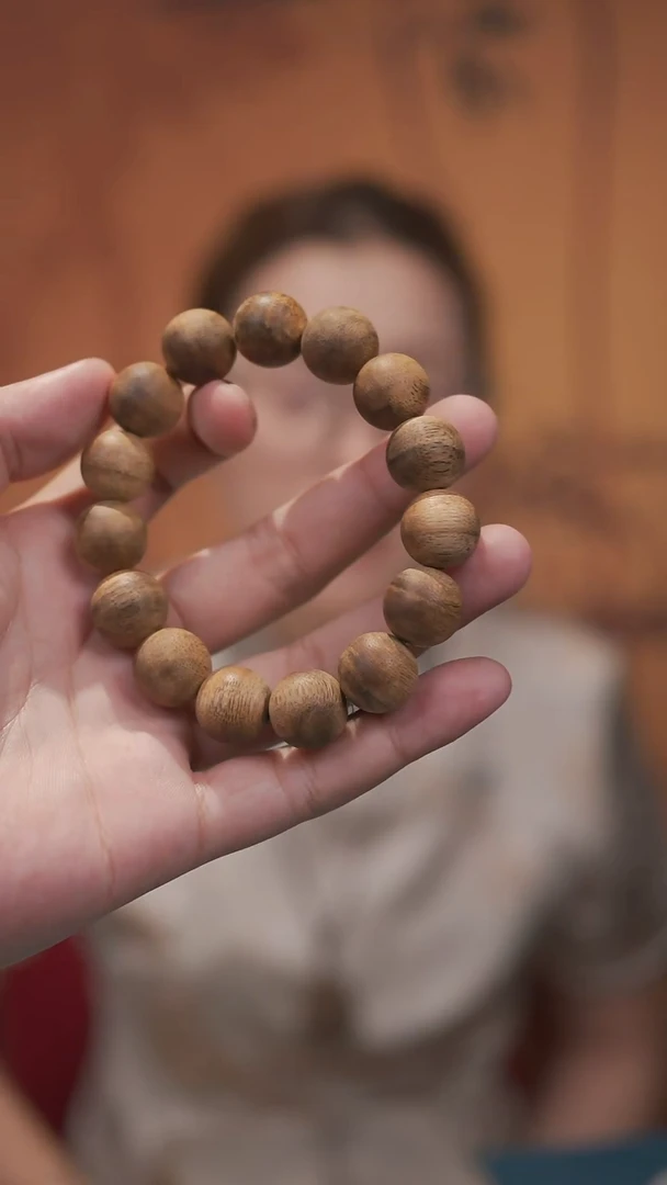 沉香沉香枕白奇楠单圈手C+沉香碎屑