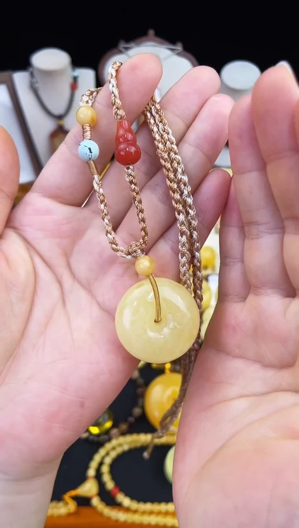 琥珀未镶嵌珠宝奇石柒月