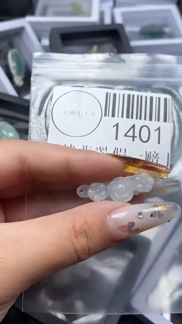 吊坠(不含链)未镶嵌翡翠1401