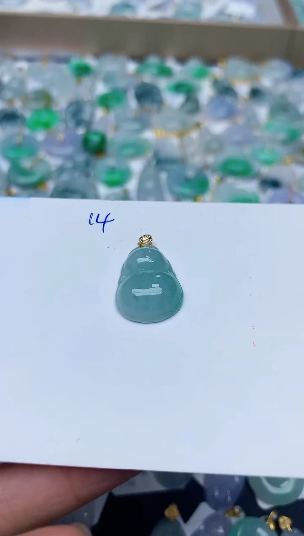 【闪购商品】翡翠颈饰18K金镶嵌天然翡翠A货