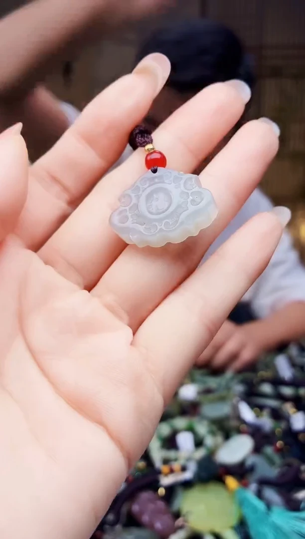 颈饰未镶嵌和田玉多样性发货，拍一发一
